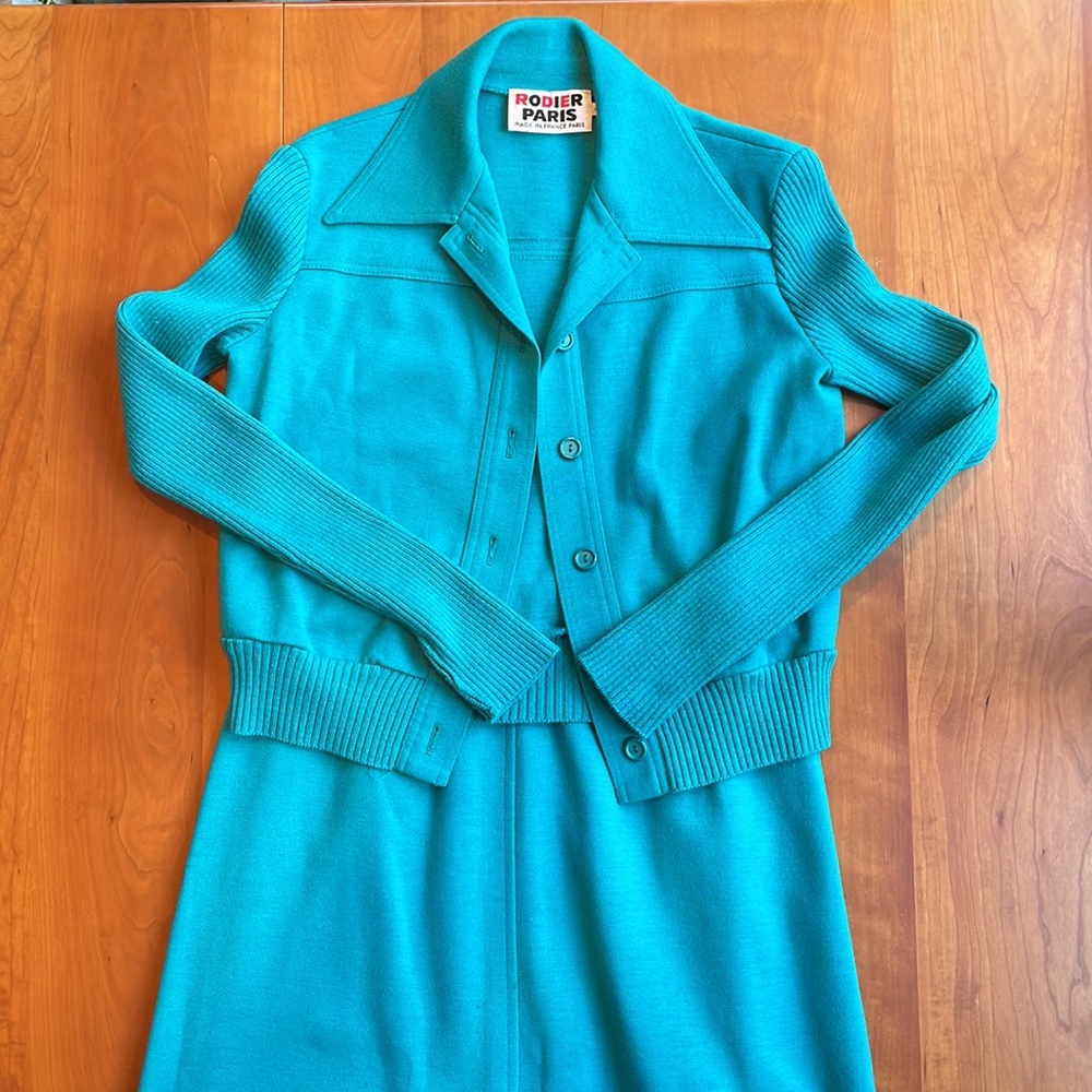 RARE Vintage Rodier Paris Suit (Top Size 4, Skirt Size 6) Wool Blend, Aqua